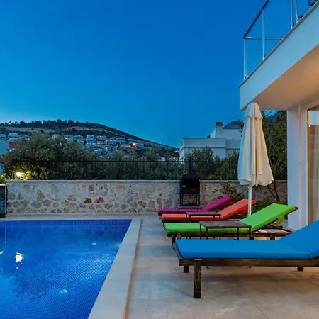 4 Bedroom 1106 *
