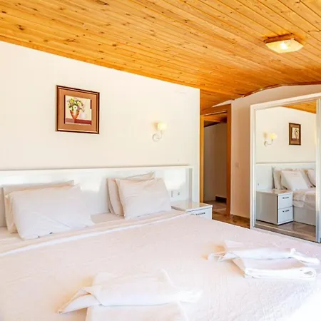 4 Bedroom 1106 Villa