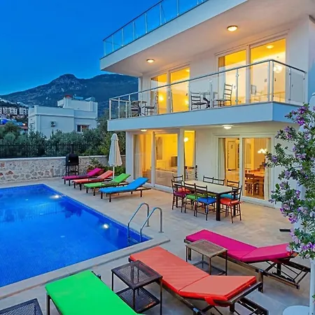 4 Bedroom 1106 Villa