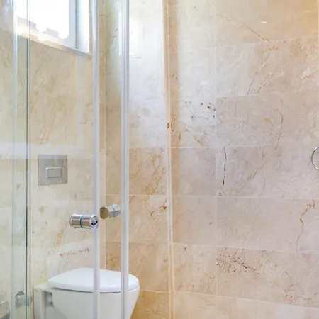 4 Bedroom Within Walking Distance To Shops And Restaurants Kalkan
