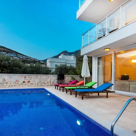 4 Bedroom 1106 Villa Kalkan