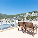 4 Bedroom Within Walking Distance To Shops And Restaurants * Kalkan