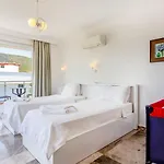 Villa 4 Bedroom Within Walking Distance To Shops And Restaurants Kalkan