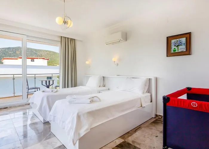 Villa 4 Bedroom Within Walking Distance To Shops And Restaurants Kalkan