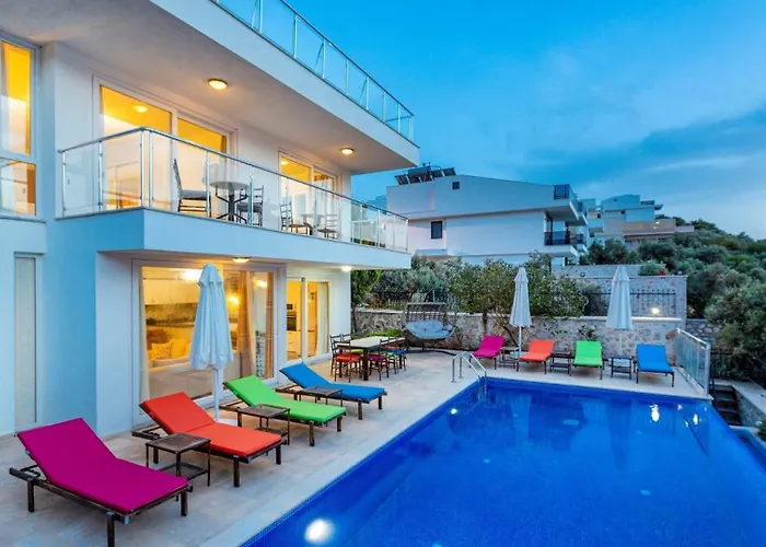 4 Bedroom Within Walking Distance To Shops And Restaurants Villa Kalkan
