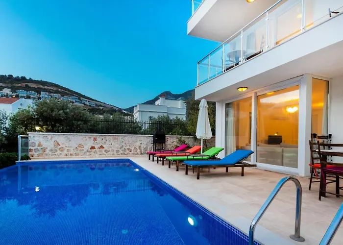 4 Bedroom Within Walking Distance To Shops And Restaurants Villa Kalkan